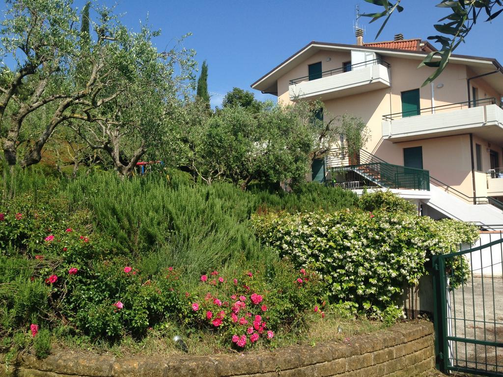 B&B San Bartolo 佩萨罗 外观 照片