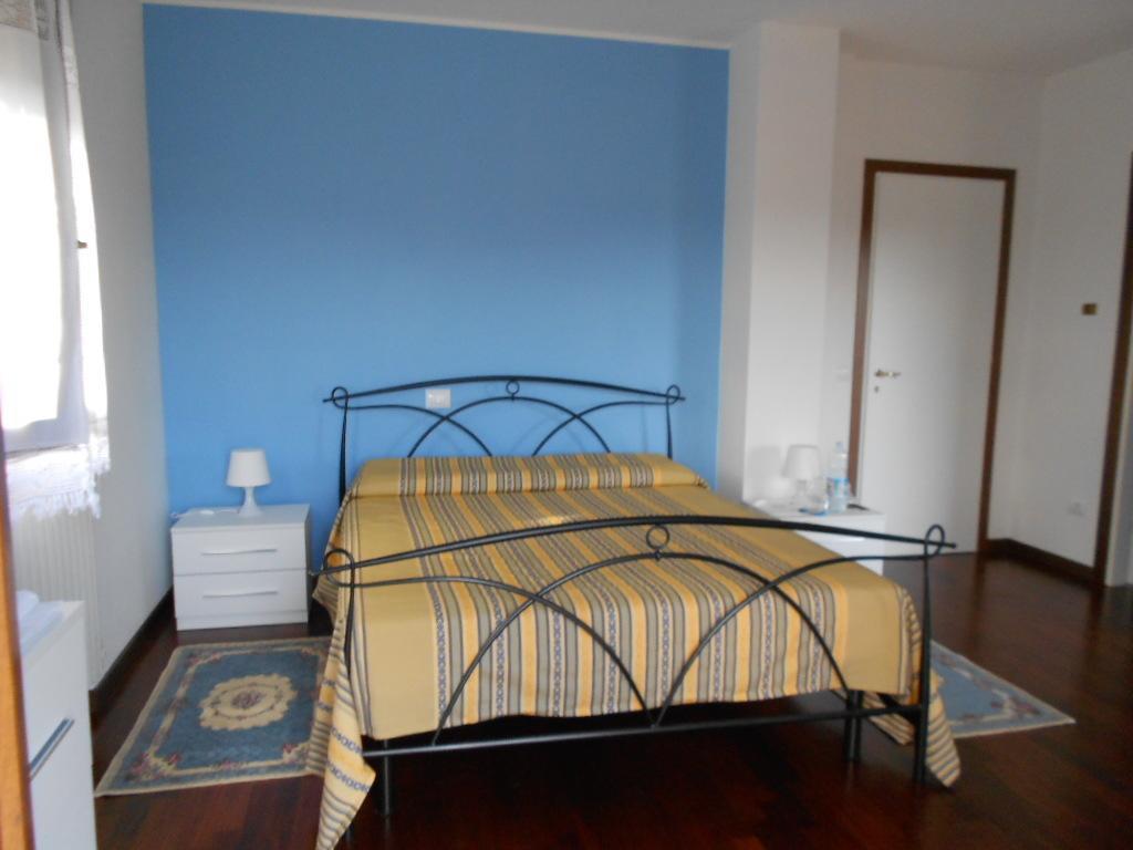 B&B San Bartolo 佩萨罗 客房 照片